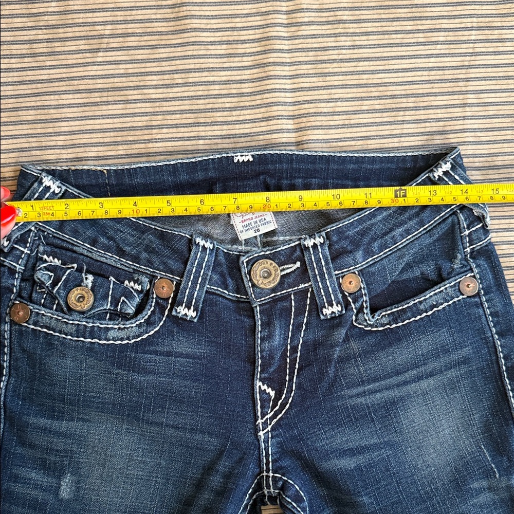 True Religion Made in USA Big T Bermuda Shorts | Size 28 - Picture 4 of 7